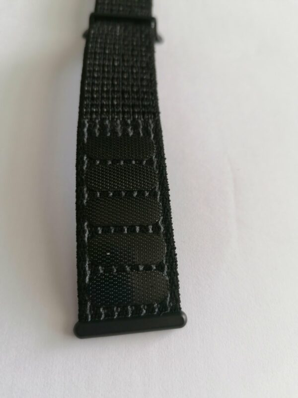 Текстилна каишка за Apple iWatch черна - Image 3